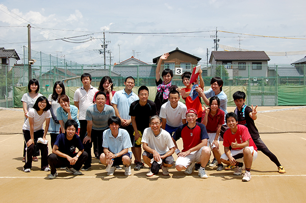 http://work.tomioyabe.net/web/gallary/tennis2013.jpg